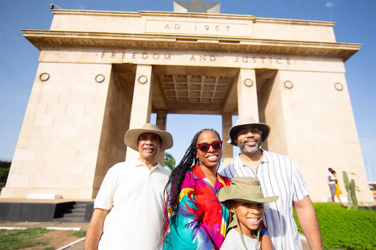 Independence Arch in Accra,_